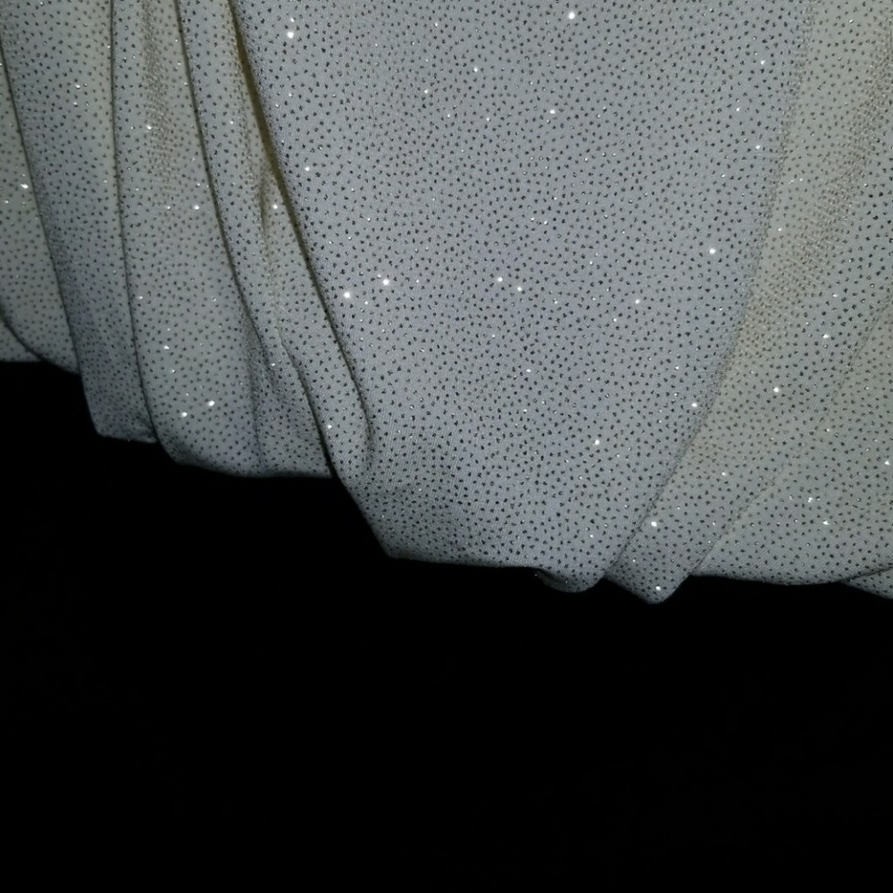 Dress - Picture 5 of 5